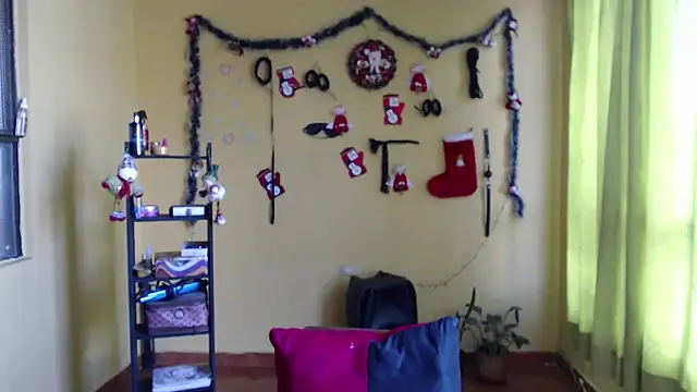 Violet_And_Smith's cam snapshot