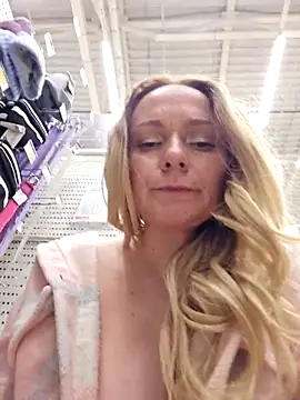 Bondgirl_013 live sex cam