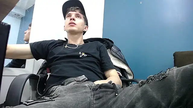 Jheampiiero live sex cam