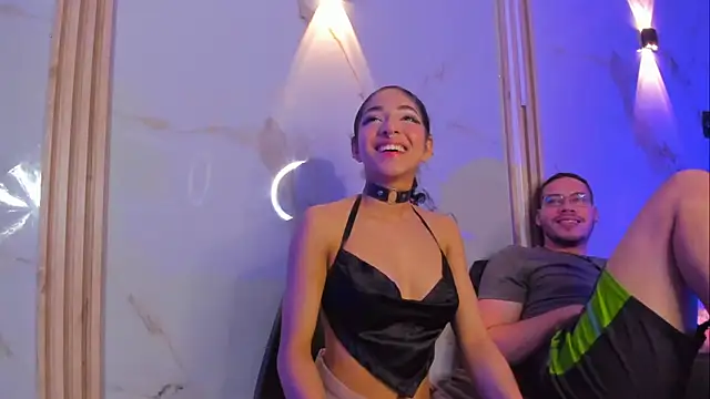 Aron_and_molly's cam snapshot