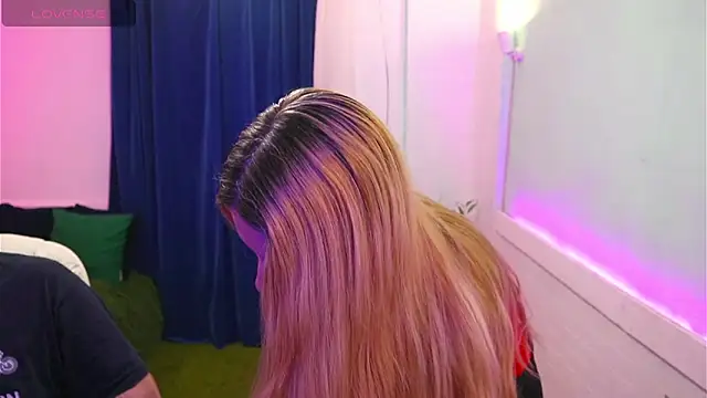 AlisaAleksandr's cam snapshot