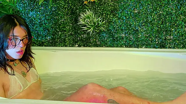 Lullaby_Charade live sex cam