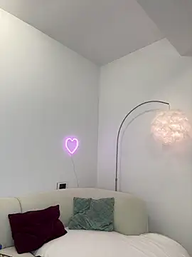 Rileysim88 live sex cam