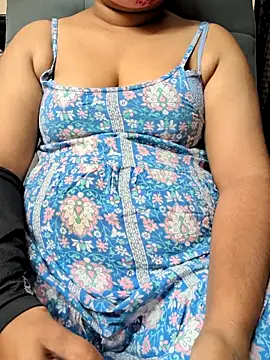 preethi-lovely live sex cam