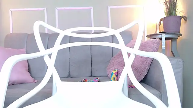 CurlyDani live sex cam