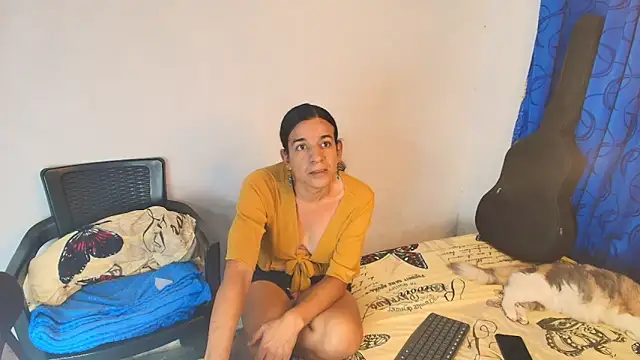 Oh_Tique live sex cam