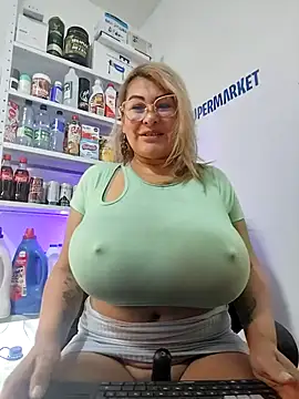 AlexxiaaMat live sex cam