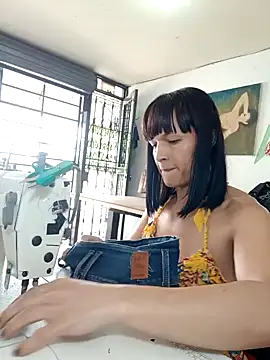 PaulinaLondra2 live sex cam