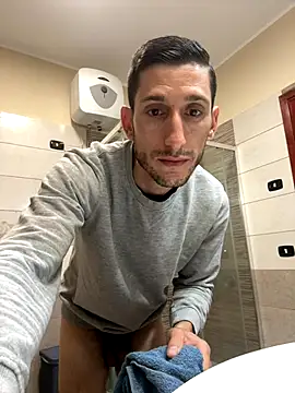 Gionnytav live sex cam