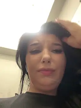 Tisha_Busty live sex cam