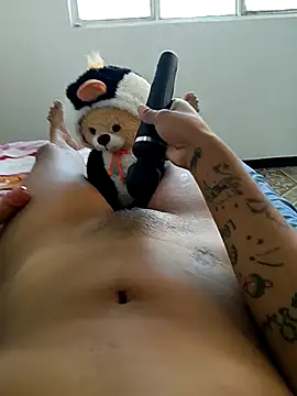 Karii-R live sex cam