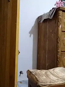 Tanha18 live sex cam