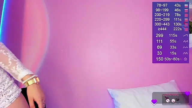 Bella-White live sex cam