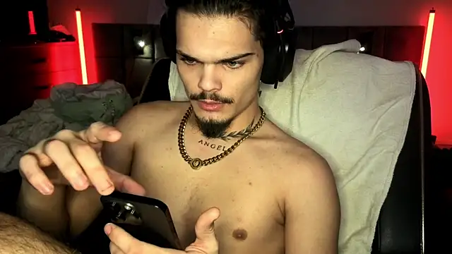 JordanShow live sex cam