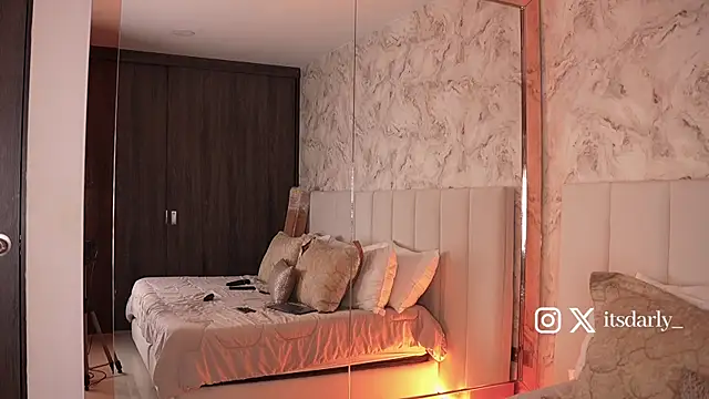 itsdarly live sex cam