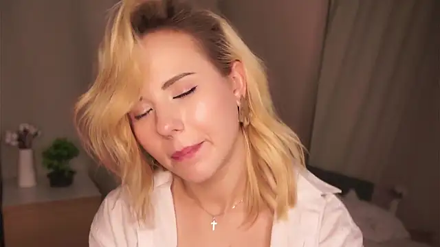 LisaMater live sex cam