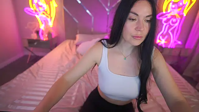 BlackSilkQueen live sex cam