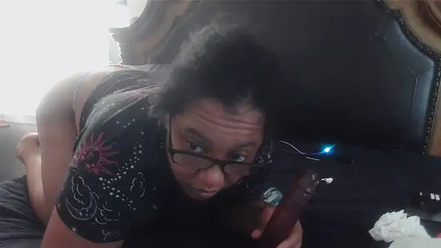 ebonyred live sex cam