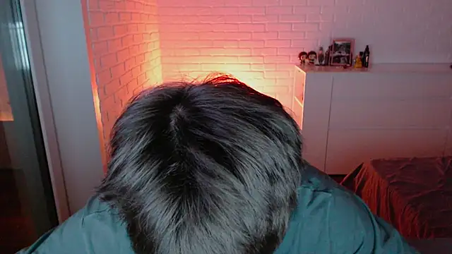 MarkusDean live sex cam