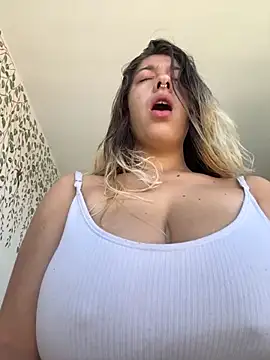 Enyeld_ruru live sex cam