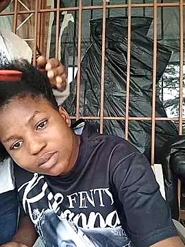 BlondieBitch live sex cam