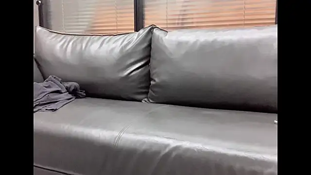 CouplingCry live sex cam