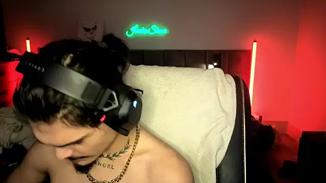 JordanShow live sex cam