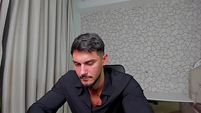 ClintMasters live sex cam