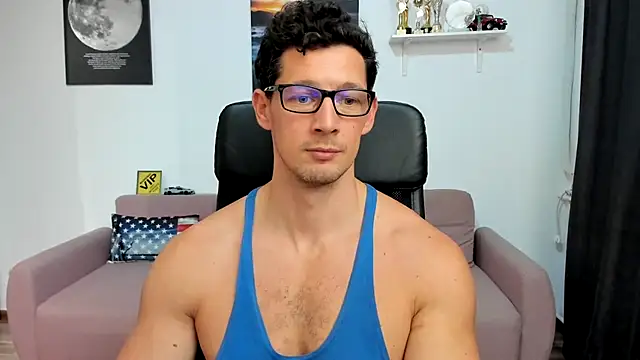 BrutusK08 live sex cam