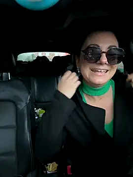 LoveSperm75 live sex cam