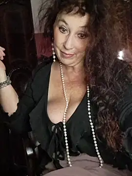 GypsyEsmeralda live sex cam