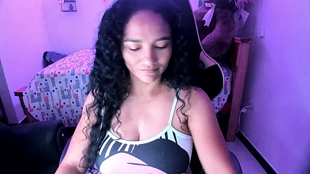 rayza_mature_154 live sex cam