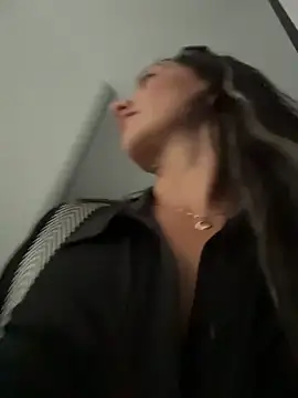 Ninabigtitied live sex cam