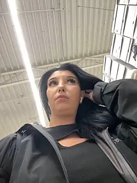 Tisha_Busty live sex cam