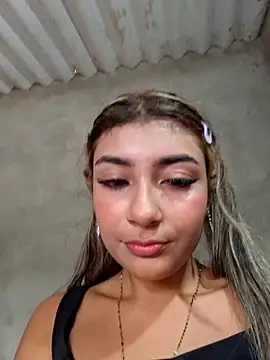 Sweed-virgin-pussy live sex cam