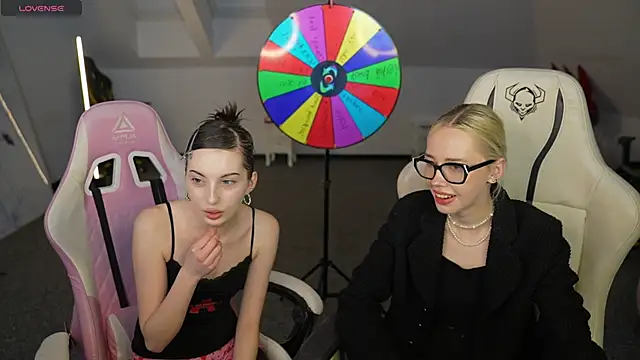 Jessica_start's cam snapshot