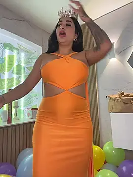 kiim_taaylor live sex cam