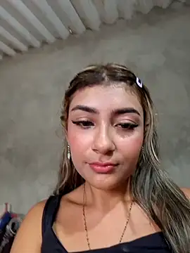 Sweed-virgin-pussy live sex cam