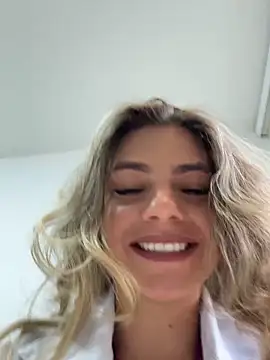 alicee16 live sex cam