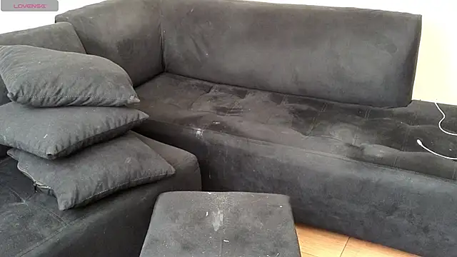 hairyncuteass live sex cam