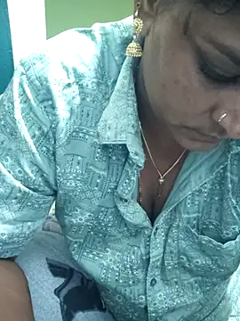 navyasree143 live sex cam