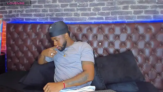 Drake_Nassir4 live sex cam