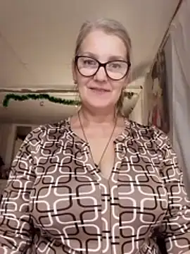 irinamaux live sex cam