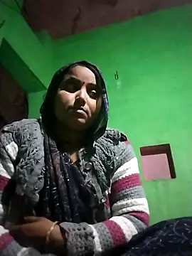 Pooja_hote live sex cam