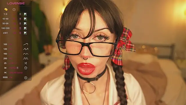 Devilsss_toy live sex cam