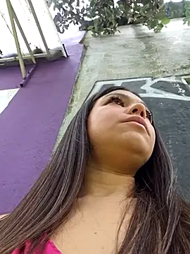 Alyshanon18 live sex cam