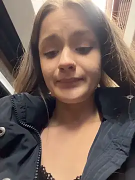 KittyQueeny live sex cam