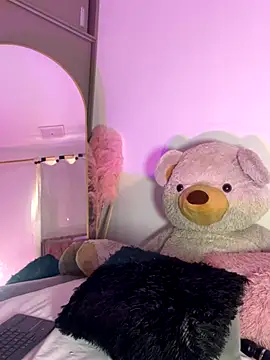 Charlottediolet live sex cam