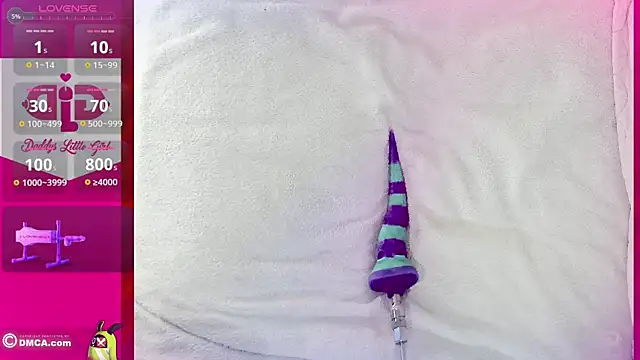 DaddysLittleGirl01 live sex cam