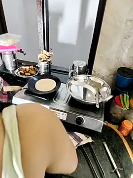 Heena-143 live sex cam